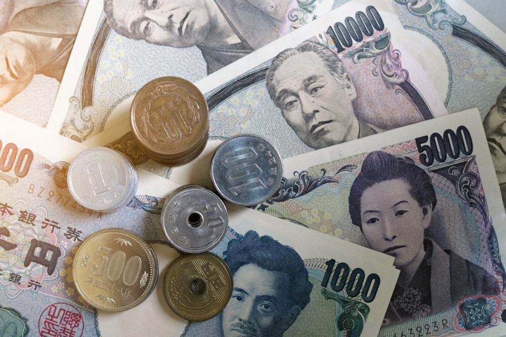 日本円
